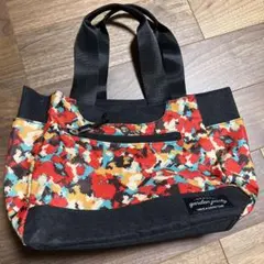 トートバッグ　赤　レッド系 ナイロン 軽量