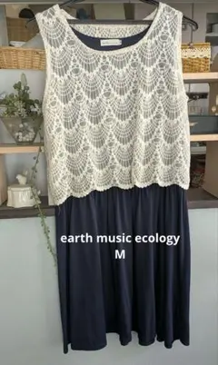 アースミュージックエコロジー　レーストップ ノースリーブワンピース ネイビー　M