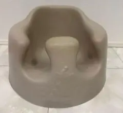 バンボ　Bumbo ベビーチェア サンドベージュ