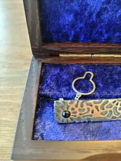 Item thumbnail for item 4259a674-5955-48c2-9b1e-eaf4d8573a9b