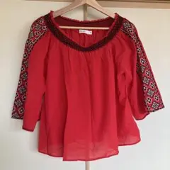 niko and ... 赤色 刺繍 五分袖ブラウス