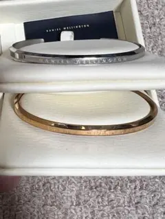 箱なし【2本】DANIELWELLINGTON シルバー ゴールド バングルのサムネイル