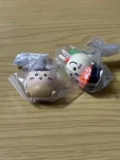 ちいかわ　ガチャガチャ　フィギュアキーホルダー　寿司