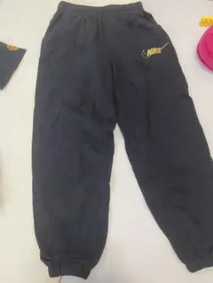 Nike 黒 スウェット　M キッズ