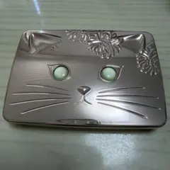 PAUL & JOE パウダーファンデーションケース 猫のサムネイル