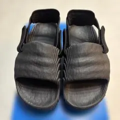 カ*す様 adidas ADILETTE 22 XLG W ブラック 2