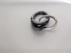 Oakley Essential Icon Carabiner Blackのサムネイル