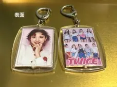 TWICE キーホルダー 2個セット