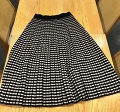 ＤHOLIC　黒と白のチェック柄プリーツスカートのサムネイル