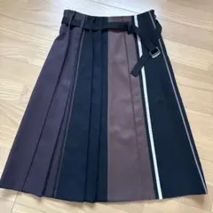 ロイスクレヨン アンジェラ プリーツスカート 新品同様 ロイスクレヨン アンジェラ プリーツスカート 新品同様 Lois