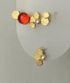 ピアス イヤーカフ セット ゴールド 赤 左右非対称 幾何学