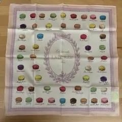 新品⭐︎LADUREE ハンカチ マカロン柄 ピンクのサムネイル