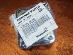 未使用品 カワサキ純正 インテークマニホールド 12023-1019のサムネイル