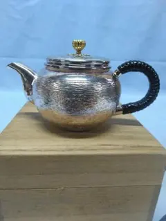 Item thumbnail for item fa9d7d4c-0337-4d56-b1a5-723b1cc39a44