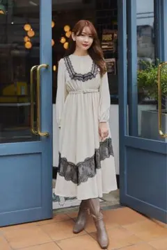 美品 herlipto Marianne Layered Tuck Dress - メルカリ