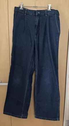 Item thumbnail for item e56abcd0-03f5-43aa-953b-f3e07bcf7589