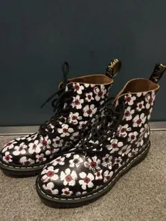 Dr. Martens PASCAL PANSY FAYRE 花柄ブーツのサムネイル