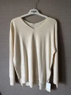 【新品】前後Vネック アンゴラ混　薄手ハイゲージニット