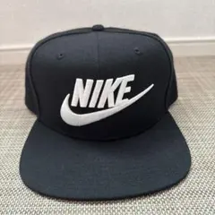 NIKE ベースボールキャップ ブラック 刺繍ロゴ スナップバック