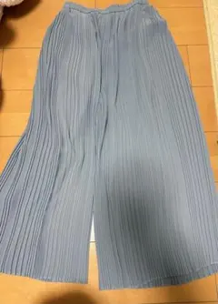 ライトブルー プリーツロングスカート