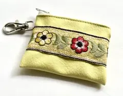 インド刺繍ポーチ　カラビナ付き　イエローNo.2