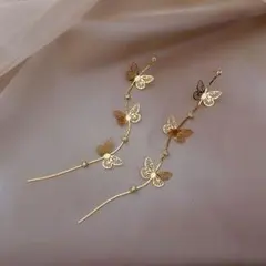 N5381 蝶モチーフレディースピアス　３連蝶々ピアス　ロングピアス／ゴールド