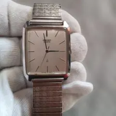 ぐち様専用　稼働品　SEIKO クォーツ スクエア 腕時計