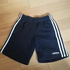 adidas 半ズボン 150 黒 3本ライン