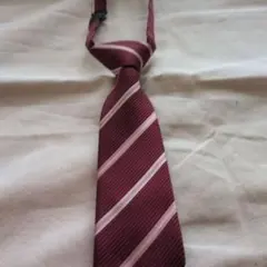 バーガンディ ストライプ ネクタイ