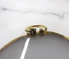 Item thumbnail for item 5b5e080a-439a-4c04-b72d-74594bab988c