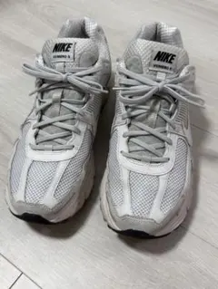 2026年最新】nike vomero 5の人気アイテム - メルカリ