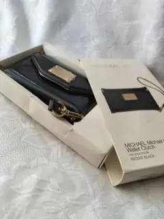 【MICHAEL KORS】スマホケース　レザー