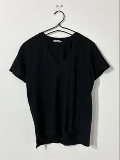 AURALEE オーラリー シームレス Vネック 半袖 カットソー Tシャツ 黒のサムネイル