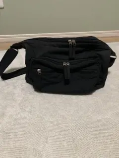 しまむら　ナイロン　ショルダーバッグ　多収納