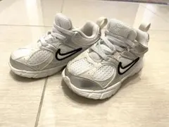 NIKE V5 RNR ベビースニーカー