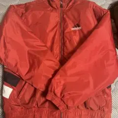 adidas レッド ナイロンジャケット Lサイズ