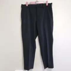 ユニクロ ブラックストレートパンツ クロップドパンツ 黒 M 伸びてる 大きめ