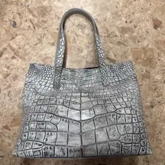 ★美品・大容量★クロコ型押しトートバッグ シルバーグレー A4収納可能