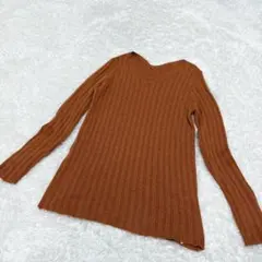 NATURAL VINTAGE GOA トップス ニット Vネック カシミヤ混のサムネイル