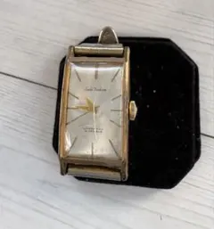 Item thumbnail for item 17c210ee-42e5-409c-b85d-0b922931b3d1