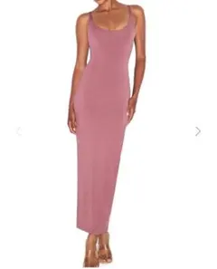 【新品未使用タグ付】SKIMS/hyeon mikiさん着用　ロングワンピース