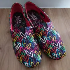 スケッチャーズマルチカラー ハート柄 スリッポン