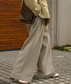 Soerte　ライトグレー　ワイドパンツ