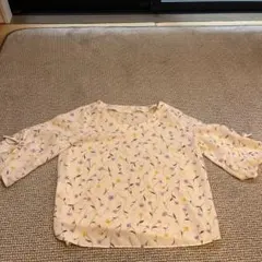 anySiS 花柄 五分袖 トップス
