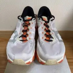 ON Cloudmonster Hyperホワイト/オレンジ 27.5cm