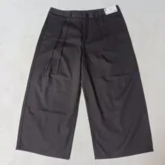 新品GU（ジーユー）チノバレルレッグタックパンツ3XL　チノパン