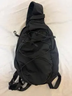 C.P. COMPANY シーピーカンパニー スリングバッグ ワンショルダー 青 