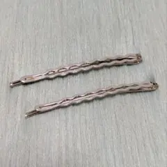 うねりのデザインヘアピンセット