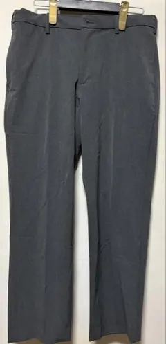 ユニクロ　スマートアンクルパンツ2WAYストレッチ　グレー