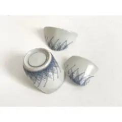 骨董　アンティーク　古伊万里　染付　交差草文様　小猪口　小杯　金継ぎ用　金繕い